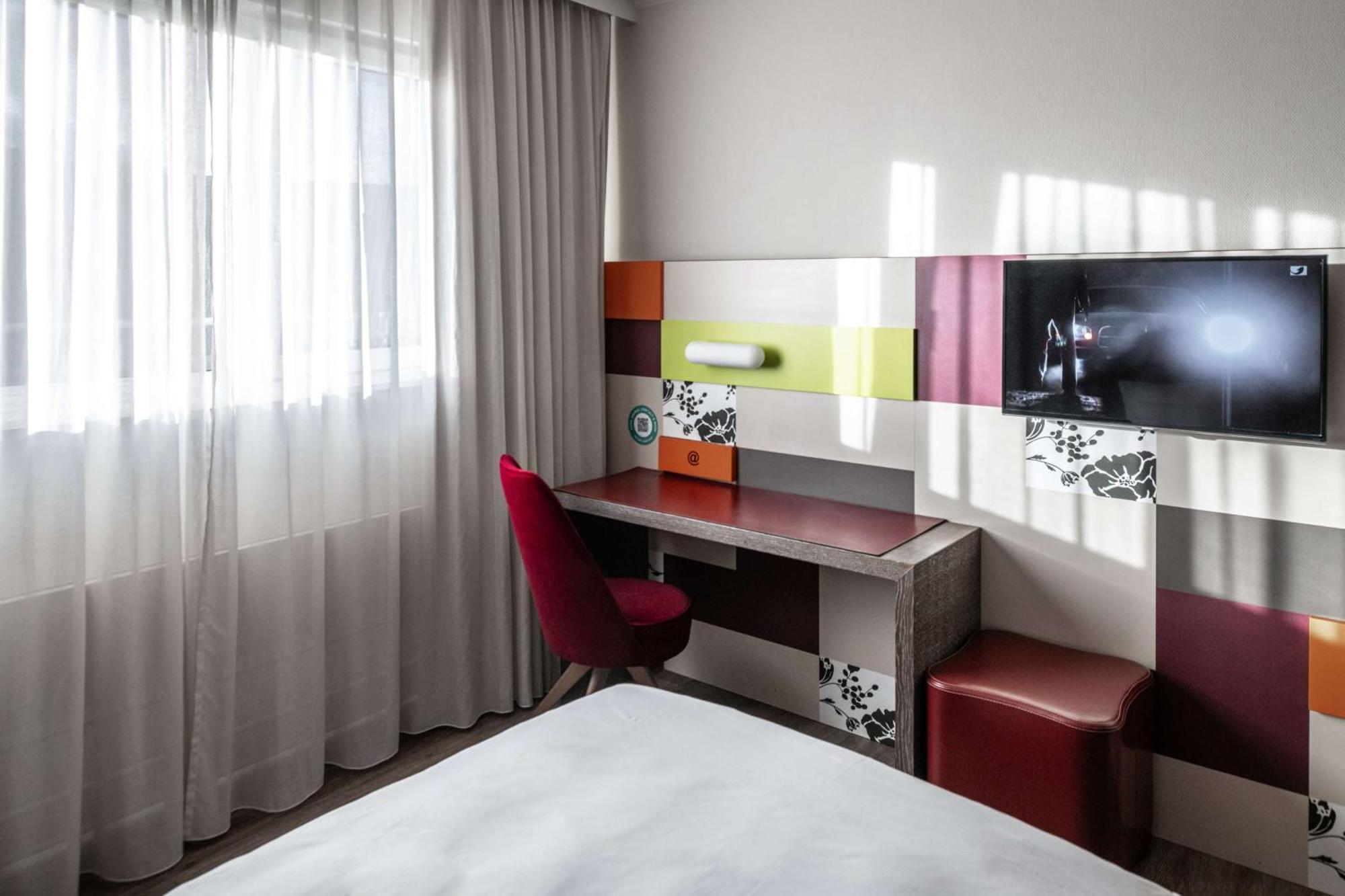 Pentahotel Касел Екстериор снимка