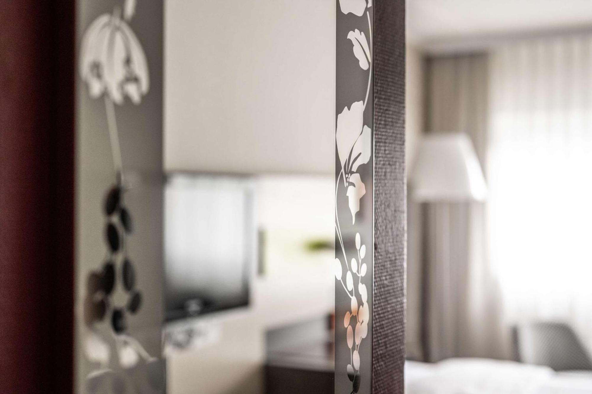 Pentahotel Касел Екстериор снимка