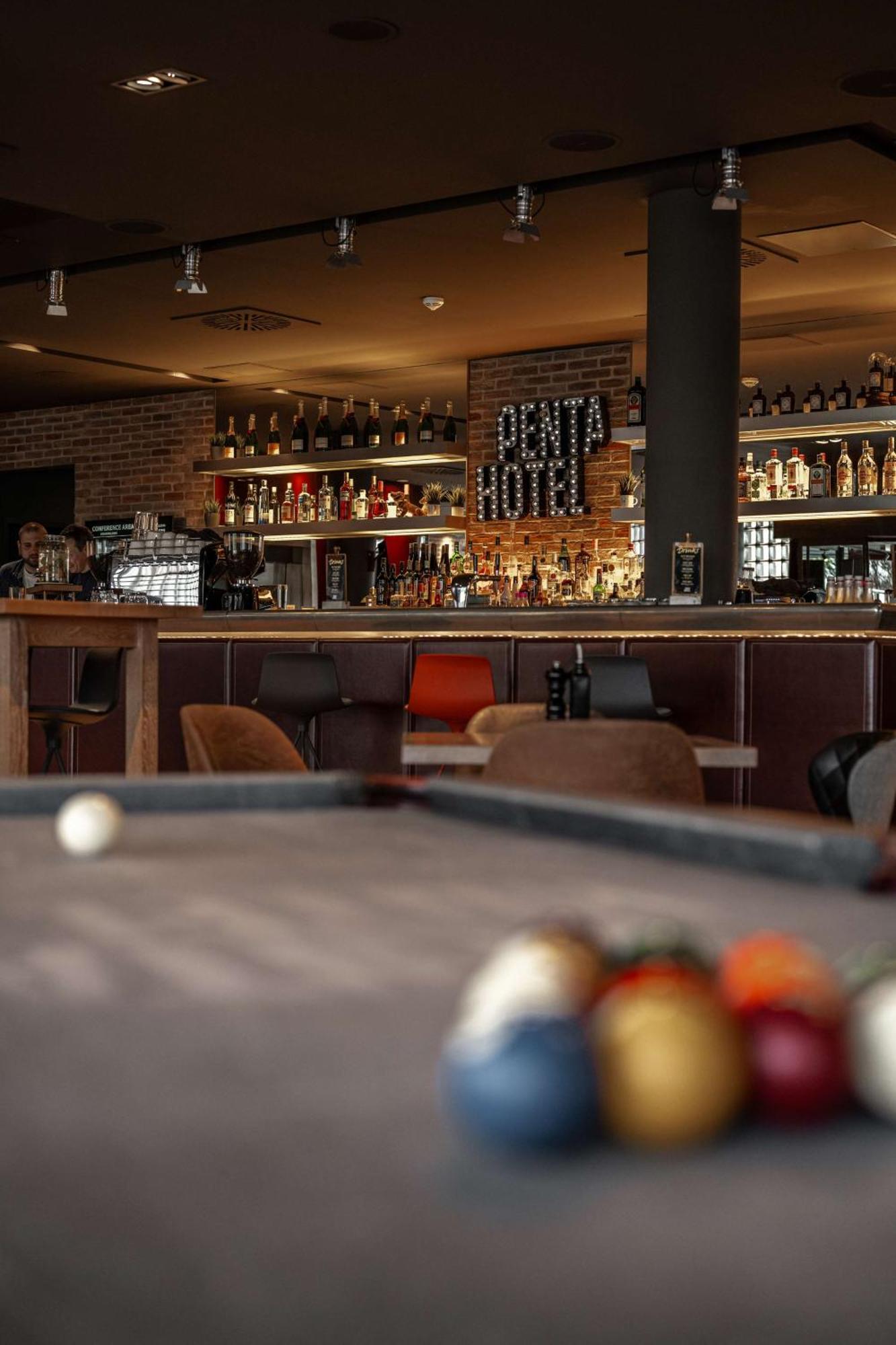 Pentahotel Касел Екстериор снимка